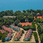 Savudrija Plava Laguna أوماغ